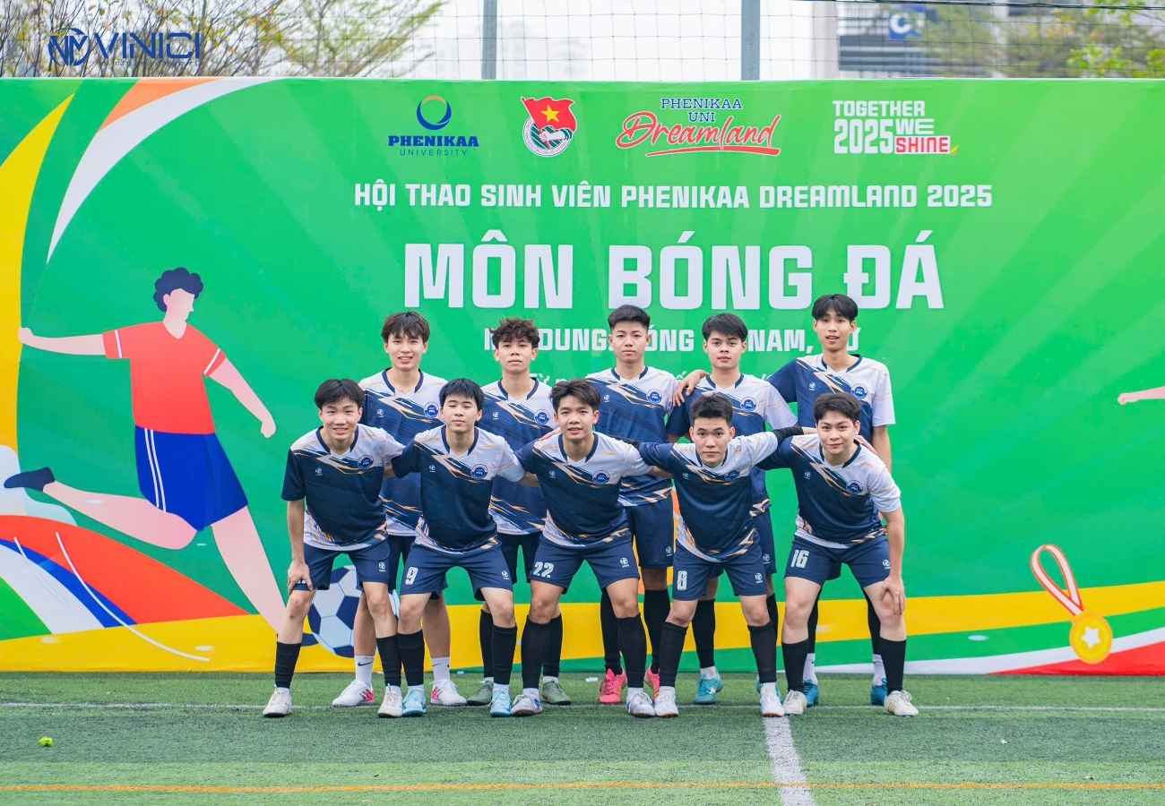 Đồng phục và nhận diện đội bóng