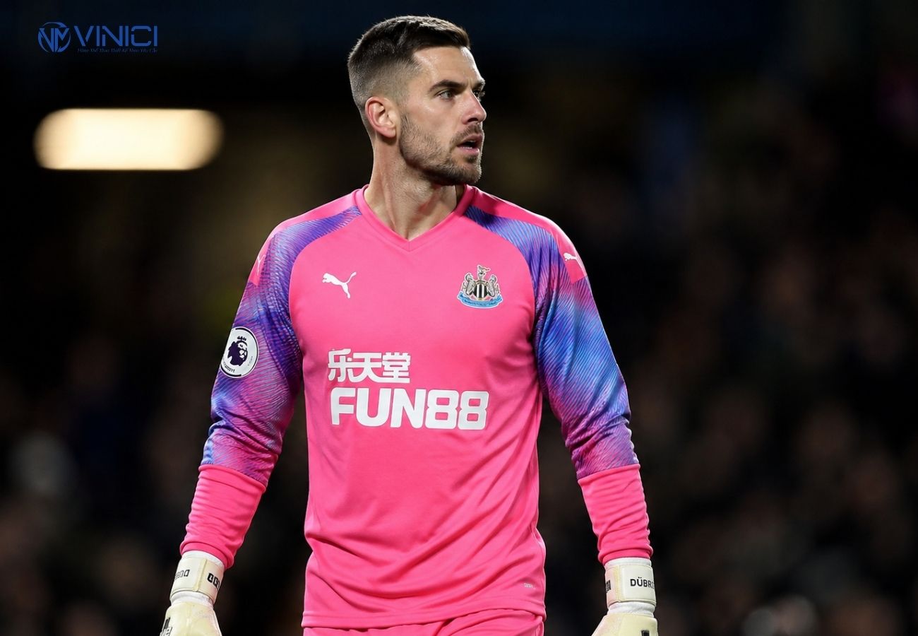 Mẫu áo thủ môn Newcastle United mùa 2019–2020